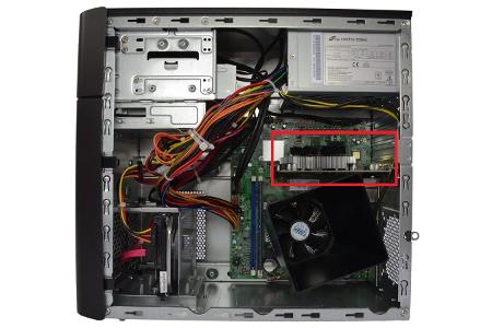 Die im Handbuch angegebenen PCIe-Slots sind nicht immer alle tatsächlich nutzbar. Beim Aldi-PC Medion P5360 E befindet sich ein Slot unter der Grafikkarte. So bleibt nur einer für das Hardware-Upgrade.