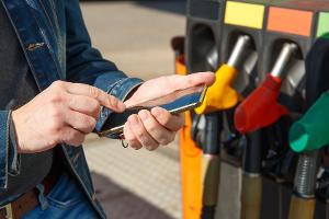 Sprit wird immer teurer: Drei hilfreiche Apps rund ums Tanken