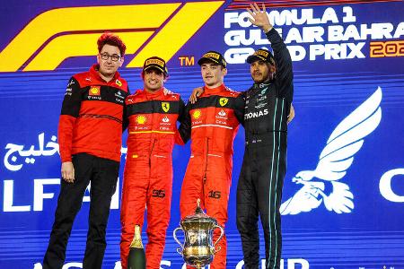 Podest - Leclerc - Sainz - Hamilton - GP Bahrain 2022 - Sakhir - Rennen