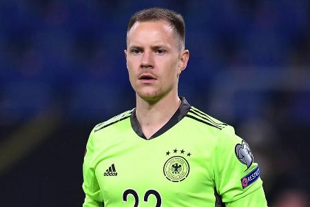 Bekam vom Bundestrainer eine Halbzeit zwischen den Pfosten. Musste auf der Linie überhaupt nicht eingreifen und hatte so auch keine Chancen, sich auszuzeichnen. Als Anspielstation immerhin sicher und aufmerksam.