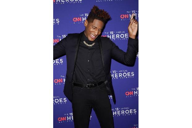 ...Jazz-Superstar Jon Batiste übertreffen, der mit sagenhaften 11 Nominierungen ins Rennen gegangen war und sich nun fünf goldene...
