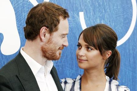 Alicia Vikander gewährt seltenen Einblick in ihr Familienleben