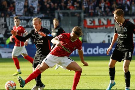 Frankfurt mit Liga-Pleite im Gepäck nach Barcelona