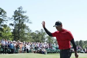 Masters: Woods quält sich ins Ziel