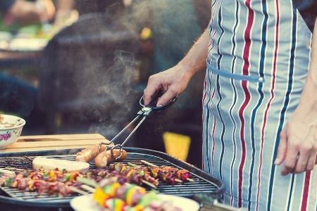 Gadgets und Sicherheit: Fünf Tipps für den Start in die Grillsaison