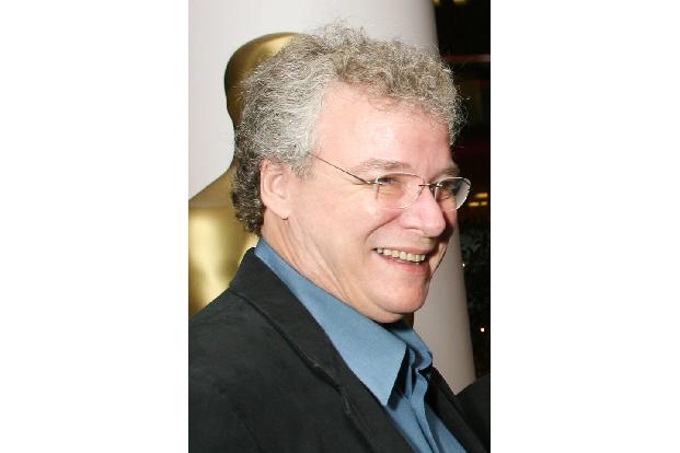 ...der oscarpremierte Toningenieur Tom Fleischman (Foto) und der Tontechniker Tom Kurland ausgetreten, nachdem bekannt gegeben wurde, dass die Technik-Oscars nicht mehr im Rahmen der Hauptverleihung v ...