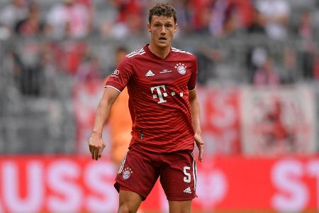 ABWEHR: Benjamin Pavard - Note: 3,5 - Machte seinen Job defensiv lange sehr ordentlich. Gewann fast alle seine Zweikämpfe (7 von 8). Holte auch sonst die Bälle meist schon frühzeitig zurück. Leistete sich vor dem Ausgleich allerdings einen fatalen Fehler. Schenkte den Ball erst her und presste dann hoch, wodurch die Abwehr kollabierte.