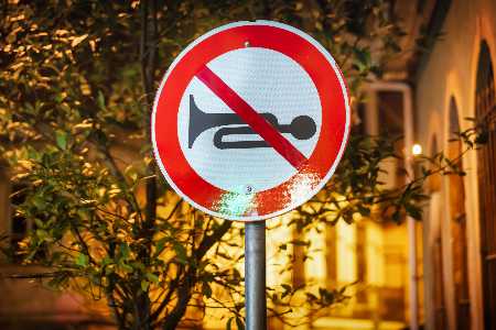 Diese Regeln gelten fürs Hupen