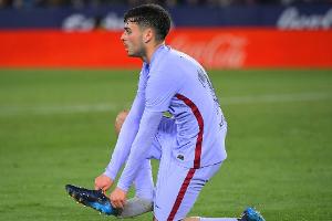 Barcas Pedri erleidet schwere Oberschenkelverletzung