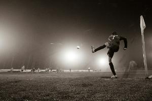 Nach Massenschlägerei: Verband sperrt neun Fußballer