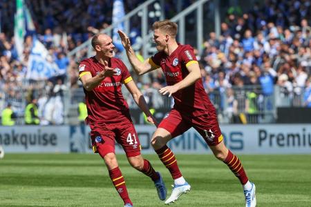 Fünfter Büskens-Sieg: Schalke macht Schritt zum Aufstieg