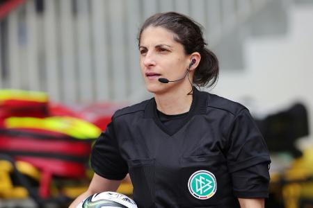 Schiedsrichterin Hussein für Frauen-EM nominiert