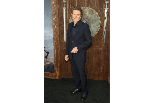 Willem Dafoe ist ebenfalls mit von der Partie, ist in der Rolle von Heimir zu sehen.