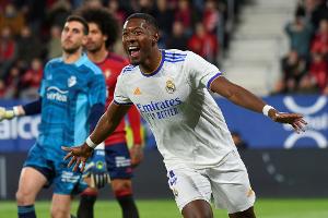 Real Madrid baut Tabellenführung aus