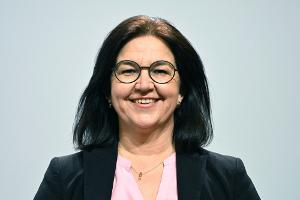 DFB-Generalsekretärin Ullrich: "Kultur des Umgangs ist neu"