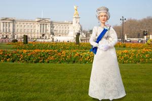 Zum 96. Geburtstag: Queen Elizabeth II. bekommt eigene Barbie-Puppe