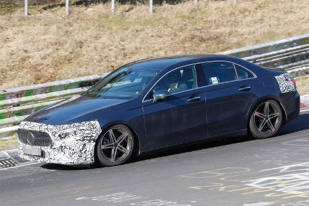 Erlkönig Mercedes A-Klasse Limousine