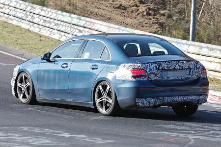 Erlkönig Mercedes A-Klasse Limousine