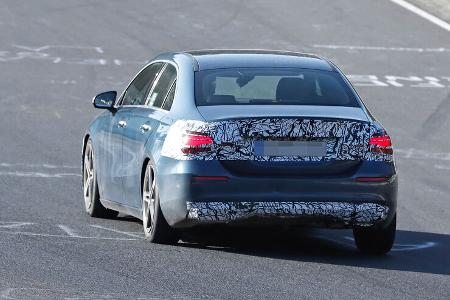 Erlkönig Mercedes A-Klasse Limousine