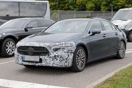 Erlkönig Mercedes A-Klasse Limousine