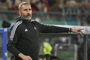 HSV-Trainer Walter weicht Fragen nach seiner Zukunft aus