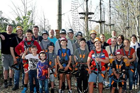 Nationalspieler Koch hilft Flutopfern aus dem Ahrtal