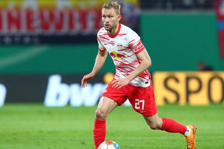 Konrad Laimer (RB Leipzig) - Als Ersatz im defensiven Mittelfeld ist Laimer eigentlich überqualifiziert. Dennoch soll er in den Überlegungen der Verantwortlichen eine Rolle spielen. Allerdings gilt er nach Ajax-Star Ryan Gravenberch nur als B-Lösung. Hinzu kommt: RB will den Österreicher unter keinen Umständen schon in diesem Sommer ziehen lassen.