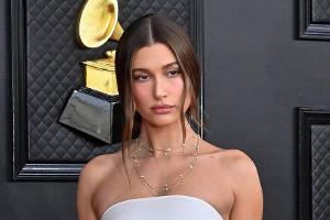 Auf den "Mini-Schlaganfall" folgte bei Hailey Bieber eine Herz-OP