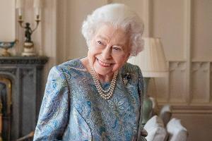 Queen Elizabeth II. gut gelaunt zurück aus der Geburtstags-Pause