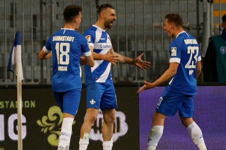 Erzgebirge Aue steigt nach Debakel ab - Darmstadt auf Aufstiegsplatz