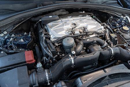 Jaguar F-Pace P550 SVR