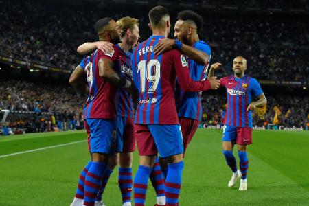 Barcelona springt wieder auf Platz zwei