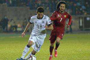 Hofmann sieht seine DFB-Zukunft als Rechtsverteidiger