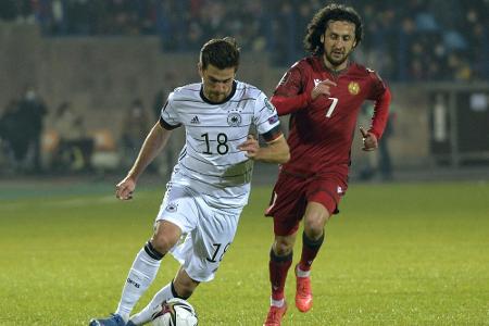 Hofmann sieht seine DFB-Zukunft als Rechtsverteidiger