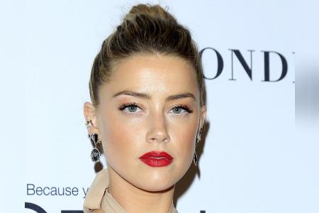 Amber Heard feuert ihre PR-Firma