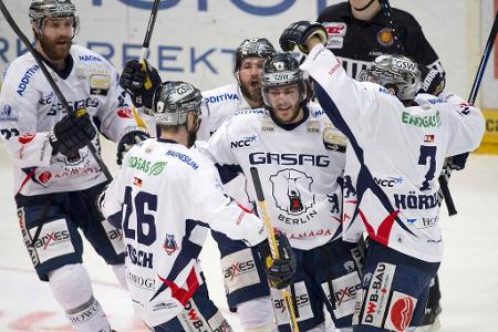 Eisbären Berlin: 2005, 2006, 2008, 2009, 2011, 2012, 2013, 2021, 2022 - Kein Team konnte die deutsche Meisterschaft seit Gründung der DEL öfter gewinnen als die Eisbären. Von 2005 bis 2013 müssen die Berliner das Zepter nur zwei Mal einem anderen Klub überlassen. Danach schaffen es die Hauptstädter allerdings erst wieder 2021 ins Finale und zum Triumph, den sie 2022 wiederholten.