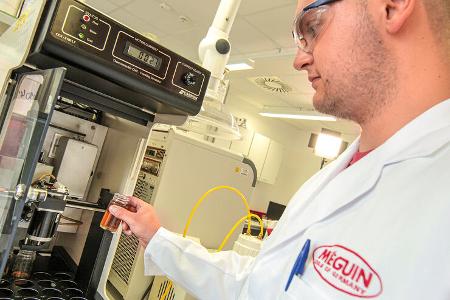 Wie entsteht Motoröl, Qualitätscheck