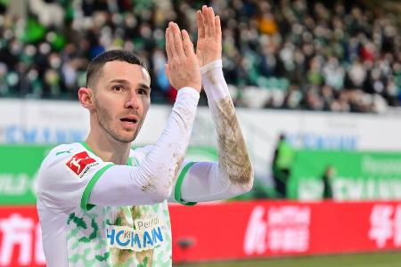 Branimir Hrgota - Note: 3,5 - Bewies in den Umschaltaktionen ein guten Gespür für die gefährlichen Räume. Traf zwar einmal ins Tor, der Treffer wurde aber wegen einer Abseitsstellung aberkannt (24.). Verlor dennoch insgesamt einfach zu viele Zweikämpfe. Legte später immerhin den zwischenzeitlichen Ausgleich stark auf.