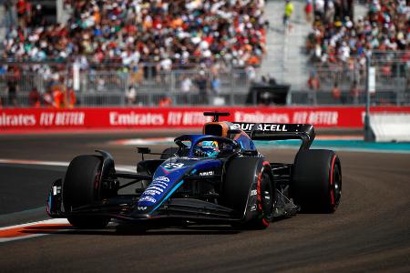 P10: Alex Albon (Williams) - Note: 2,0 - Hatte seinen Teamkollegen einmal mehr im Griff - und erlebte sein persönliches Melbourne 2.0. Schnupperte durch gute Pace und Strategie an den Punkten und staubte diese nach der Schumacher-Vettel-Kollision auch ab.