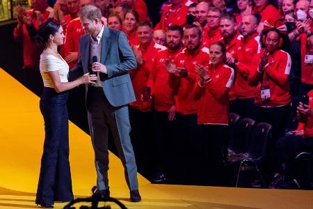 Nutzen Harry und Meghan ihren England-Aufenthalt für Netflix?