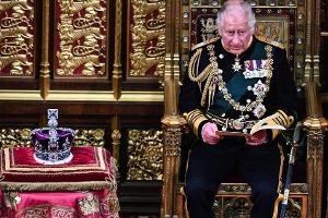 "Historischer Moment": Prinz Charles eröffnet das britische Parlament