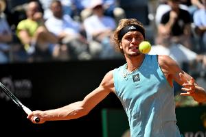 Arbeitssieg gegen Baez: Zverev in Rom im Achtelfinale