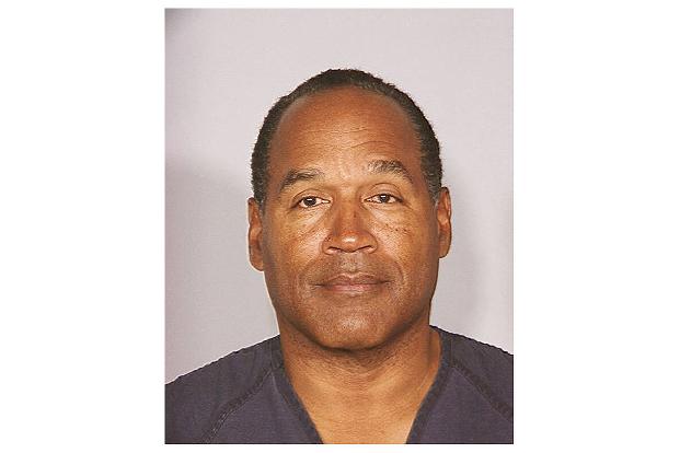 Der ehemalige Footballstar und Schauspieler O.J. Simpson kennt ebenfalls den Schmerz von Eltern, die ein Kind verloren. Seine Tochter Aaren starb 1979 kurz vor ihrem zweiten Geburtstag nach einem Sturz in einen Pool. Ein Schicksal…