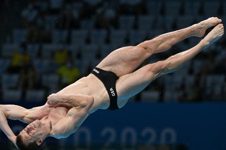 Tokio-Fahnenträger und Wassersprung-Ass Hausding vor Rücktritt