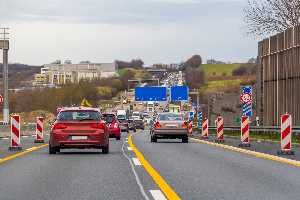 Was Sie bei Autobahnbaustellen beachten sollten