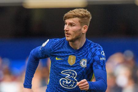 Timo Werner (FC Chelsea) - Vertrag bis 2025 - Der Nationalspieler wurde in der Vergangenheit schon oft beim FC Bayern gehandelt. Ein zeitnaher Wechsel kommt für Werner aber trotz Joker-Rolle in London erst einmal nicht infrage. 'Ich habe immer gesagt: Ich bin Spieler von Chelsea und mache mir dazu im Moment keinen Kopf. Ob ich irgendwann mal wieder in der Bundesliga spiele? Bestimmt irgendwann mal wieder', sagte er bei 'Sky'.