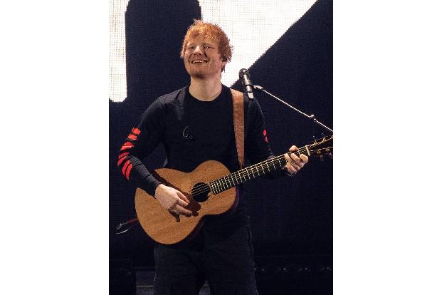 Ed Sheeran weiß aus eigener Erfahrung, wie es ist, kein Geld zu haben. Schauspieler Jamie Foxx kennt den Sänger schon lange und erinnerte sich einst in einer Talkshow, wie sich die beiden nach einem R ...