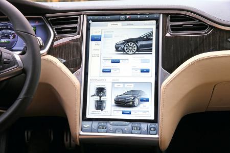Tesla Model S, Monitor, Bordcomputer