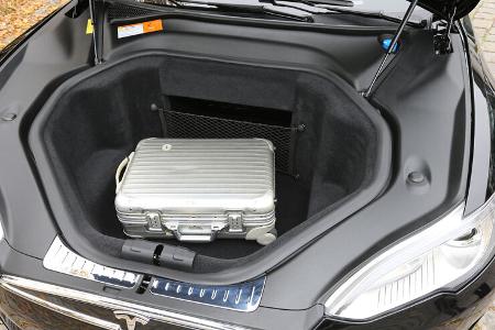 Tesla Model S, Kofferraum, Ladefläche