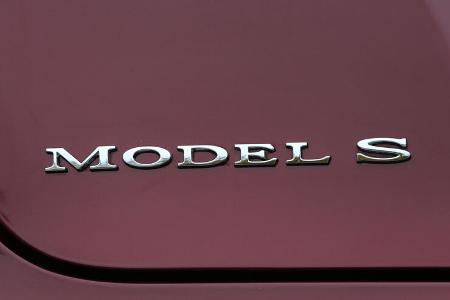 Tesla Model S, Typenbezeichnung
